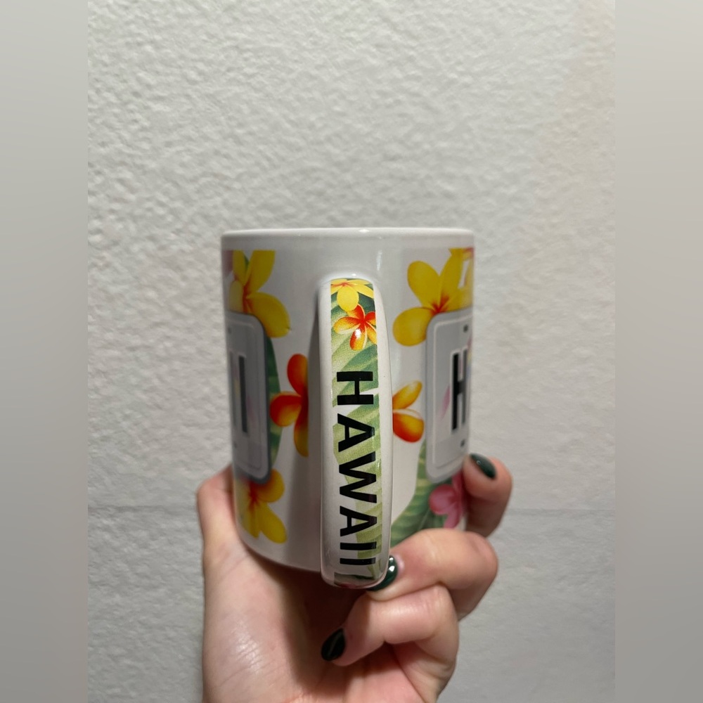 HAWAI Mug. ๐๐๐ธ - Picture 3 of 4